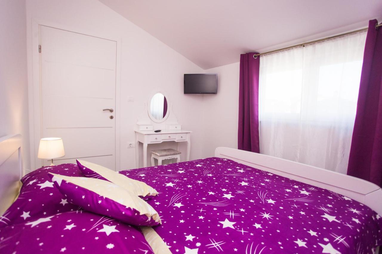 App Sara Apartman Kanfanar Kültér fotó