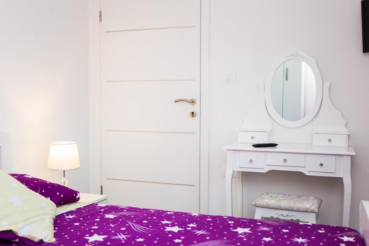 App Sara Apartman Kanfanar Kültér fotó