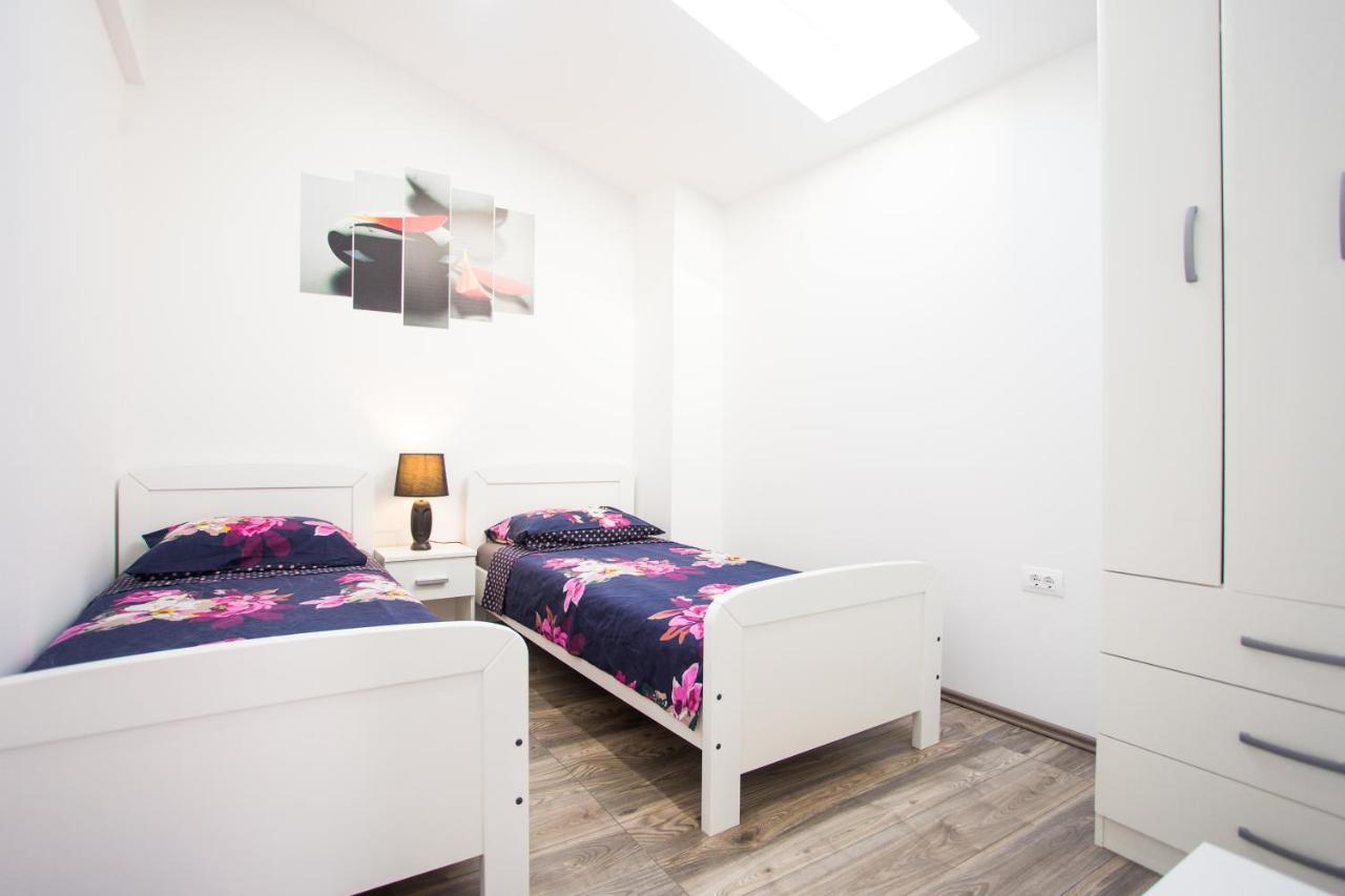 App Sara Apartman Kanfanar Kültér fotó